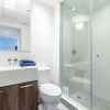 Отель Stylish and Bright 1BR Condo King West, фото 7