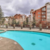 Отель Ski-in/ski-out Crested Butte Studio w/ Pool Access, фото 12