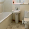 Отель Azim and Suzis City Centre Apartment Inverness, фото 11