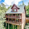 Отель Timberwolf Vista w HotTub Pool View, фото 1
