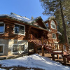 Отель Bootjack Lake 4 Bedroom Lodge, фото 1