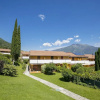 Отель Residence Christina Due Laghi, фото 1