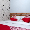 Отель OYO 1380 Velodrome Family House Syariah, фото 11