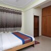 Отель Oyo 10071 Sector 44, фото 10