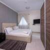 Отель Goosepen Suites Victoria Island, фото 6