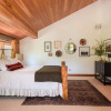 Отель Nightstar by Avantstay Charming Rustic Cabin w/ Large Balcony & Sauna, фото 7