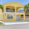 Отель Jensen Beach Home w/ BBQ Grill: Walk to Beach!, фото 1