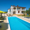 Отель Stunning Home in Pula With Outdoor Swimming Pool, Wifi and 4 Bedrooms, фото 22