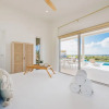 Отель NEW Sunset View Infinity Pool Jacuzzi Sleeps 8, фото 15