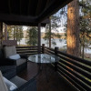 Отель Shoreline Lakehouse by Avantstay Majestic Lakefront Cabin w/ Hot Tub & Fire Pit!, фото 6