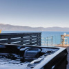 Отель Lakeview by Avantstay Private Waterfront Cabin on Lake Tahoe w/ Hot Tub & Views, фото 26