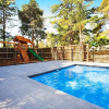 Отель Beach House Units - 2, фото 13