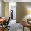 Отель Comfort Suites, фото 6