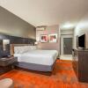 Отель Holiday Inn Express & Suites Shawnee-Kansas City West, an IHG Hotel, фото 3