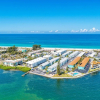 Отель Gulf Breeze Ami-2bd-2ba-condo-private Beach Access-heater Pool-water Views From Every Window, фото 28
