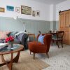 Отель Beautiful 2-bed Victorian Conversion in Pewsey, фото 4