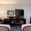 Отель Ramada by Wyndham Leeds East, фото 4