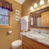 Отель Cubs Corner - Three Bedroom Cabin, фото 14