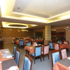 Отель OYO 443 Hotel Lohias, фото 10
