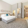 Отель Hilton Garden Inn Wichita Downtown, фото 6
