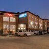 Отель Service Plus Inn and Suites Calgary в Калгари 