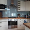 Отель Peaceful Top Floor Apt W Balconies - Cambridge RIGHT - AC, фото 9