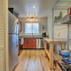 Отель Stylish Family Townhome: 1 Mi to Beach & Boardwalk, фото 2