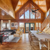 Отель Bears Den Rustic Mountain Hideaway 6 Bedroom Home by Overmoon, фото 9