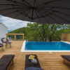 Отель Villa Dundo Pero - Four Bedroom Villa With Swimming Pool and Sea View ID Direct Booker 6744, фото 8