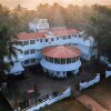 Отель Treehouse Silken Sands Hotel, фото 1