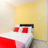 Отель OYO 220 Hotel Sri Maluri, фото 9