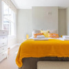 Отель Luxuriously Designed 3 Bedroom Apartment in Clapham, фото 16