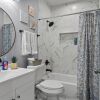Отель Retreat to a Brand-new Downtown Home 4br/3ba!, фото 8