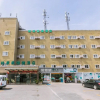 Отель GreenTree Inn PuDong Disney Resort Airport Town Express Hotel, фото 1