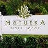 Отель Motueka River Lodge в Нгатимоти