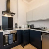 Отель Host Apartments Seel St Modern Townhouse Apt, фото 12