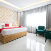 Отель RedDoorz Plus near Tan Son Nhat Airport 2, фото 18