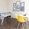 Отель Bright Condo With Gym and Security 24 hrs, фото 2