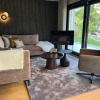 Отель Hollywood 1 - A luxury, comfortable and spacious apartment located directly on the slopes!, фото 1