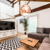 Отель Host Apartments L1 Spacious Loft Style Apt, фото 2