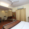 Отель OYO 8465 near Sahara Mall, фото 14