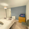 Отель 3 Bedrooms doubles or singles, 2 PARKING SPACES! WIFI & Smart TV's, Balcony, фото 9