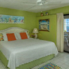 Отель Sugar Beach Condo Resort, фото 2