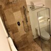 Отель High-end comfort 2BR Condo with pool access by Happy Address, фото 6