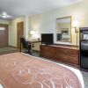 Отель Cobblestone Suites - Ripon, фото 21