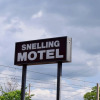 Отель Snelling Motel, фото 1