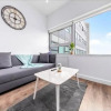 Отель Captivating 1-bed Apartment 15 min to Londonbridge, фото 3