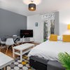 Отель FLATZY - Stylish Abode on Doorstep of Sefton Park *10 minutes to Centre*, фото 3