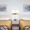 Отель Super 8 by Wyndham Taber AB, фото 7