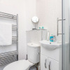 Отель Beautiful 1-bed Apartment in London Lewisham, фото 9